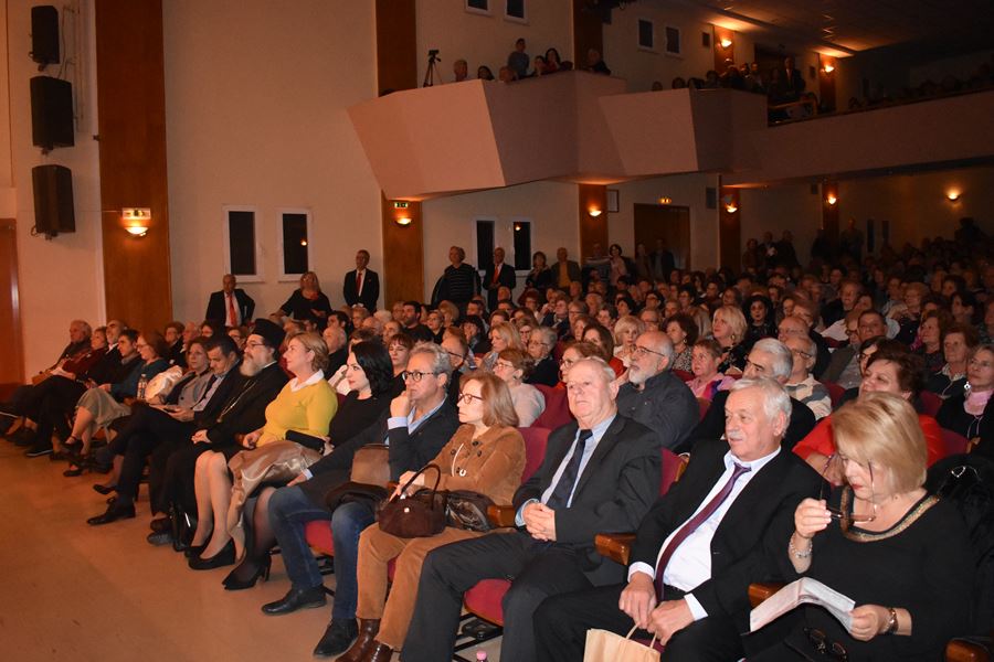 «Πλημμύρισε» μελωδίες το ΔΩΛ στο 5ο Χορωδιακό Φεστιβάλ της Κερκυραϊκής Χορωδίας Λάρισας (φωτο - βίντεο)