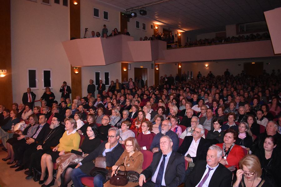 «Πλημμύρισε» μελωδίες το ΔΩΛ στο 5ο Χορωδιακό Φεστιβάλ της Κερκυραϊκής Χορωδίας Λάρισας (φωτο - βίντεο)
