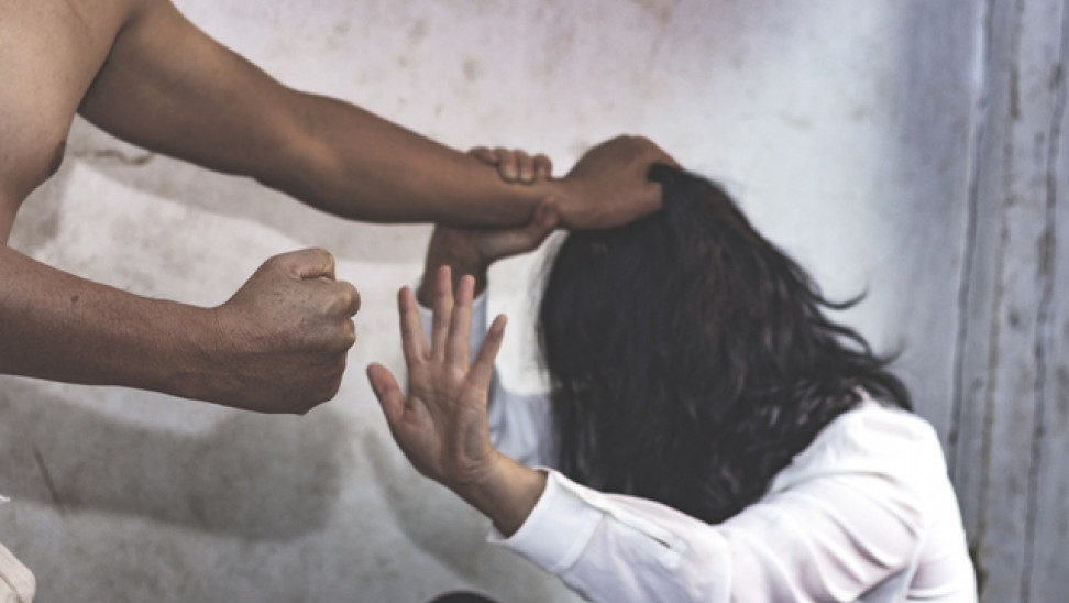 shutterstock violencewoman 3