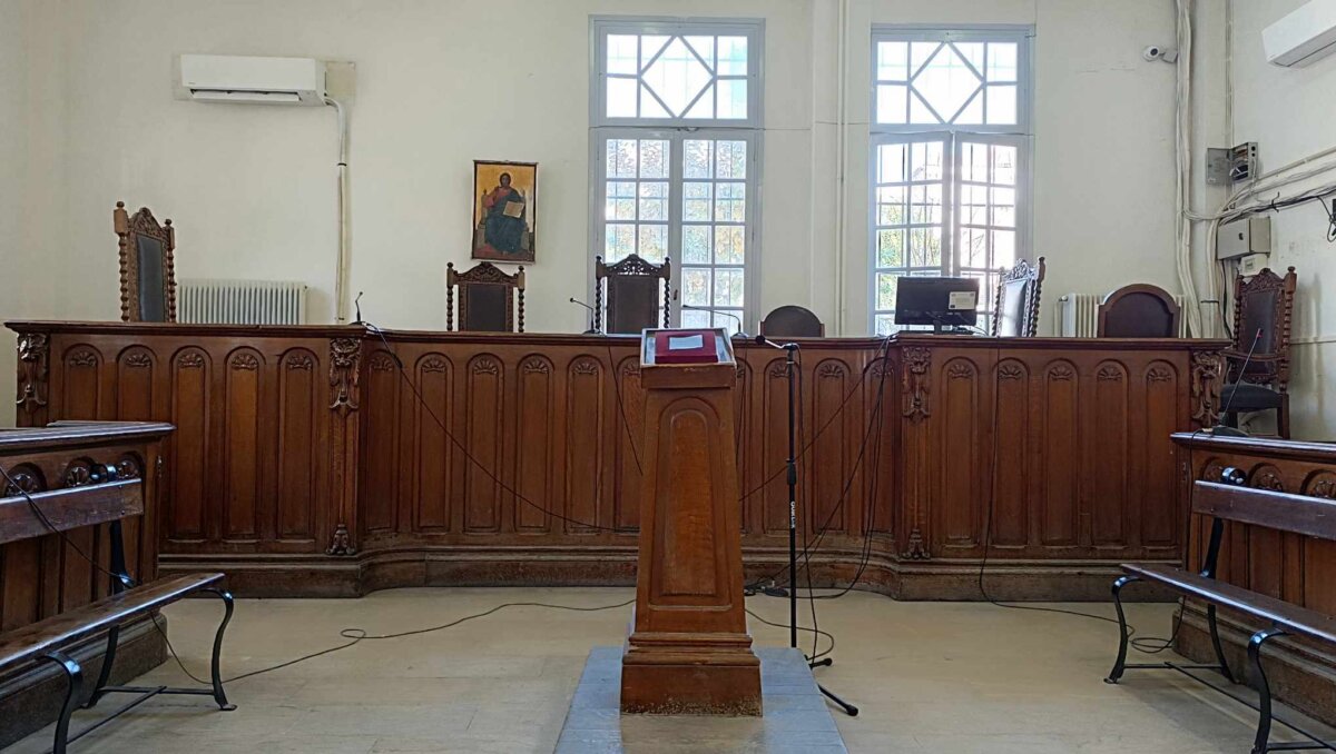 Η παρέμβαση του ναυαγοσώστη αποκάλυψε τη θώπευση 15χρονης στην παραλία της Νέας Αγχιάλου – Τι ισχυρίστηκε ο 45χρονος στο δικαστήριο